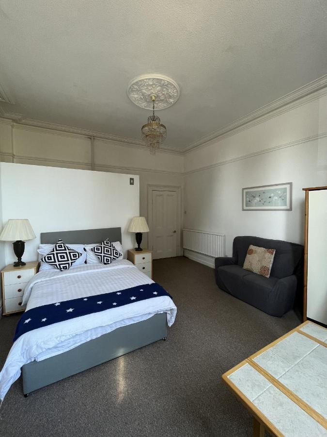 Ensuite Double Room, By Swansea University, Sketty, R2 外观 照片